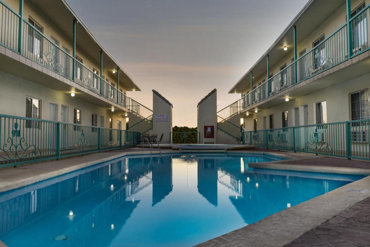 Hotel Trebol Inn Nuevo Casas Grandes Εξωτερικό φωτογραφία