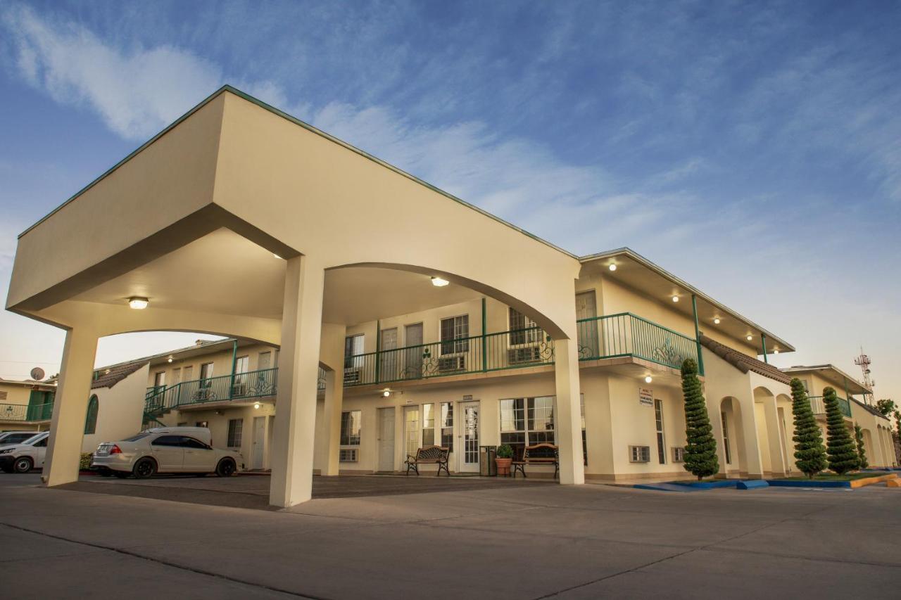 Hotel Trebol Inn Nuevo Casas Grandes Εξωτερικό φωτογραφία
